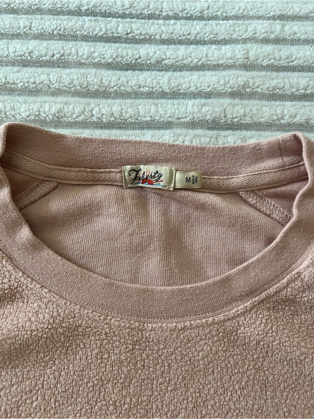 Faherty Pink Graphic Sweatshirt - Picture 9 of 13